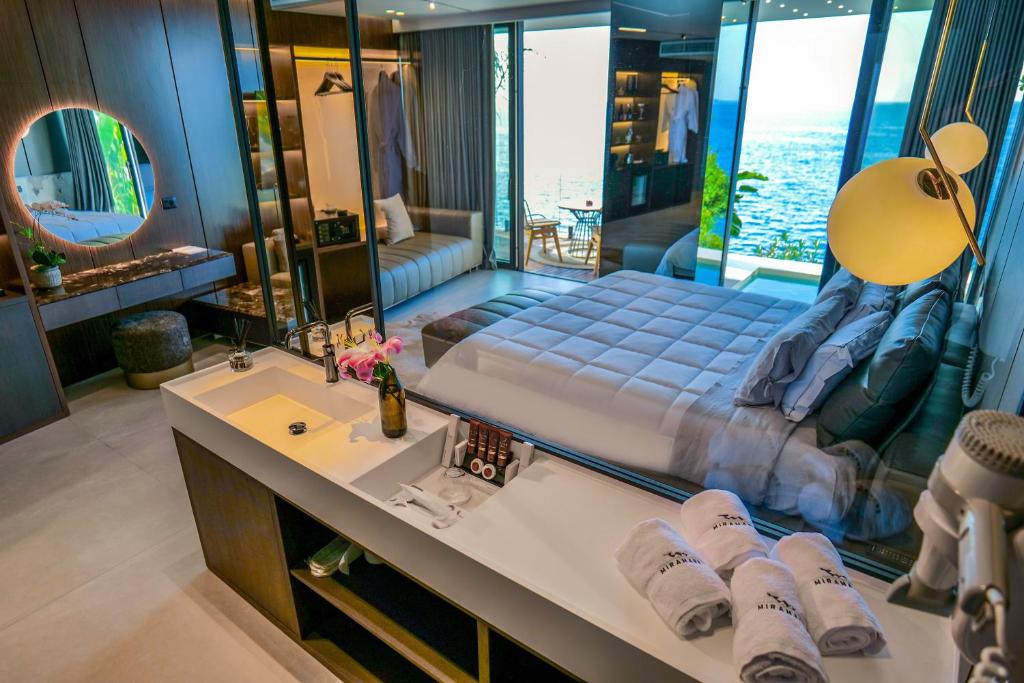 Suite With Private Pool